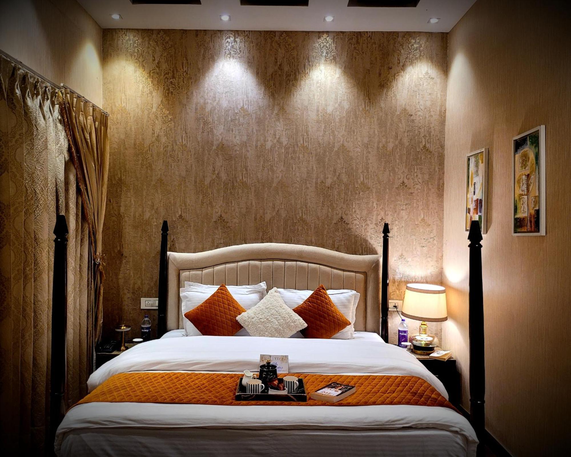 Victorian Elegance Luxury Stays Amritsar Exterior photo